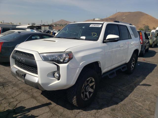 JTEBU5JRXJ5522125 - 2018 TOYOTA 4RUNNER SR5/SR5 PREMIUM WHITE photo 2