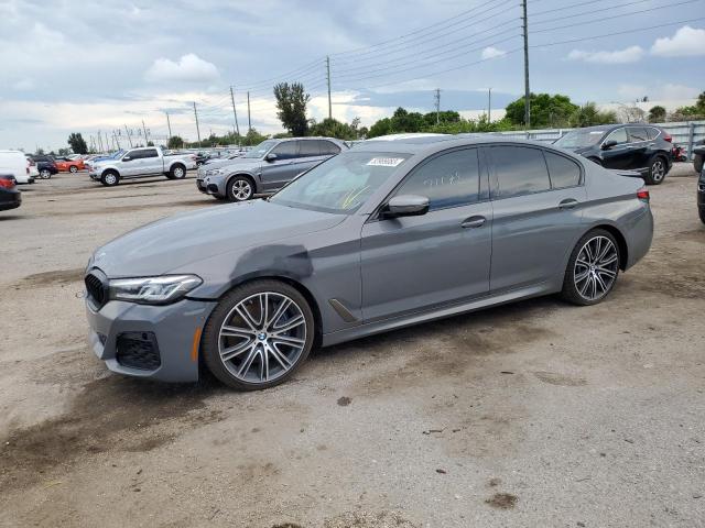 WBA13BK09MCF93639 - 2021 BMW M550XI GRAY photo 1