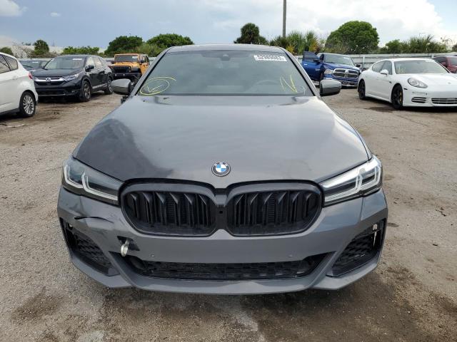 WBA13BK09MCF93639 - 2021 BMW M550XI GRAY photo 5