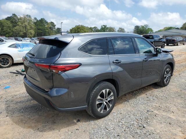 5TDGZRAH3MS537588 - 2021 TOYOTA HIGHLANDER XLE GRAY photo 3