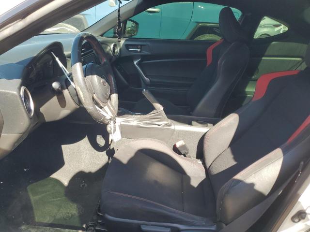 JF1ZNAA1XD1729585 - 2013 TOYOTA SCION FR-S WHITE photo 7