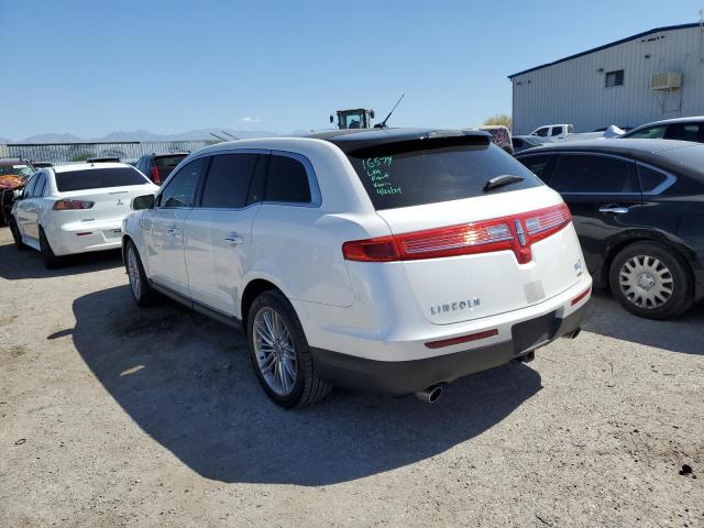 2LMHJ5AT4GBL02342 - 2016 LINCOLN MKT WHITE photo 2