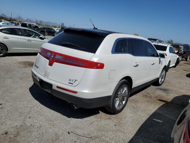 2LMHJ5AT4GBL02342 - 2016 LINCOLN MKT WHITE photo 3