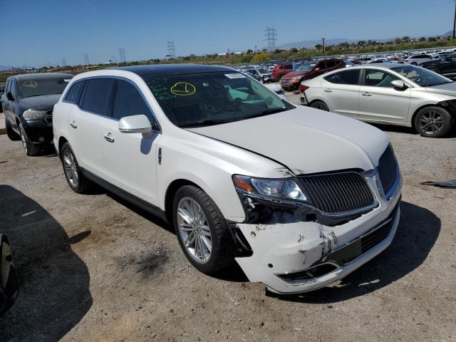 2LMHJ5AT4GBL02342 - 2016 LINCOLN MKT WHITE photo 4