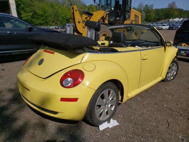 3VWRW2AL7AM001118 - 2010 VOLKSWAGEN NEW BEETLE YELLOW photo 3