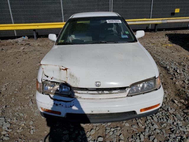 JHMCD5630RC075579 - 1994 HONDA ACCORD LX WHITE photo 11