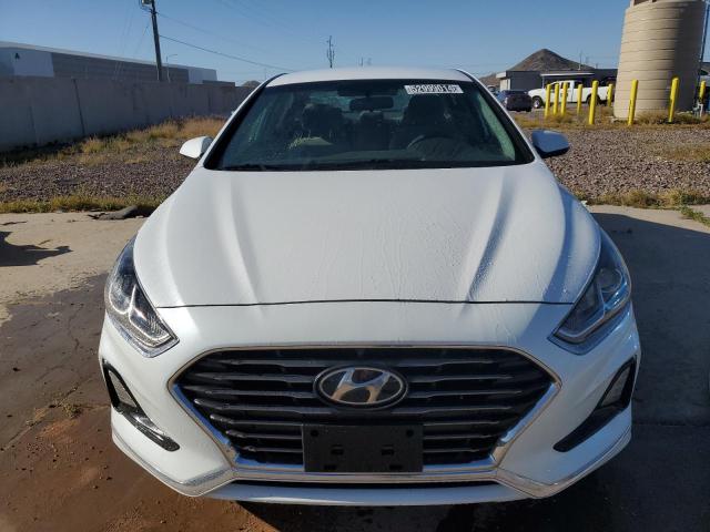 5NPE24AF0KH792702 - 2019 HYUNDAI SONATA SE WHITE photo 5