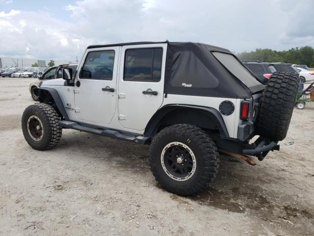 1J4GA39168L577368 - 2008 JEEP WRANGLER U X SILVER photo 2