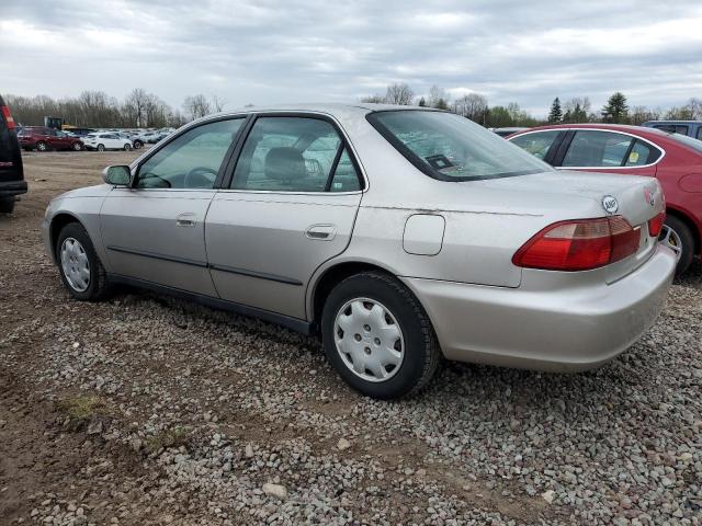 1HGCG5641WA134312 - 1998 HONDA ACCORD LX TAN photo 2