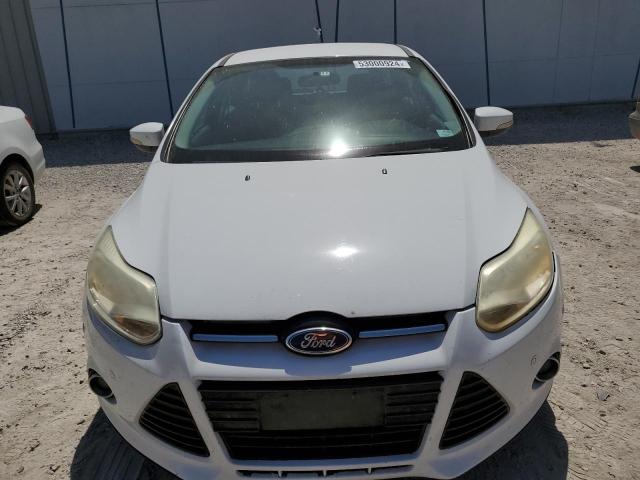 1FADP3K23EL239552 - 2014 FORD FOCUS SE WHITE photo 5