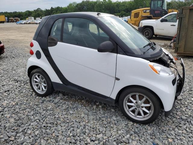 WMEEJ31X38K191303 - 2008 SMART FORTWO PURE WHITE photo 4