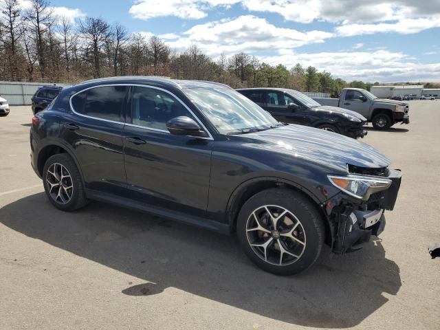 ZASPAKBN1K7C67083 - 2019 ALFA ROMEO STELVIO TI BLACK photo 4