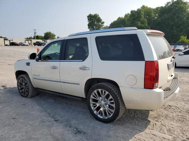 1GYFK63848R221501 - 2008 CADILLAC ESCALADE LUXURY WHITE photo 2