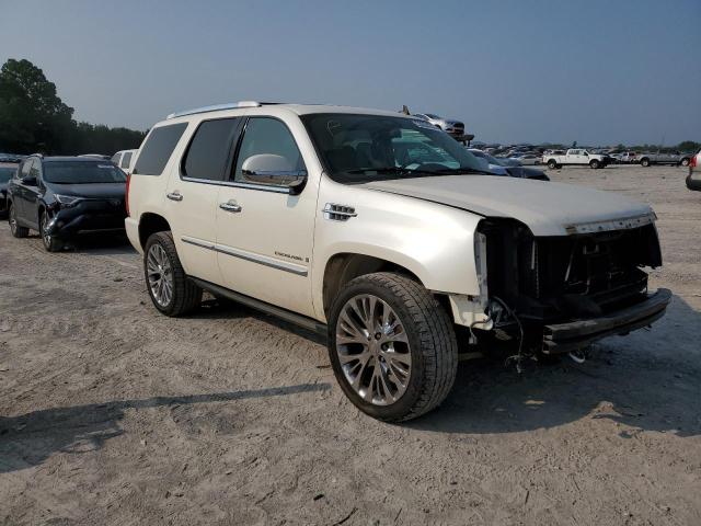 1GYFK63848R221501 - 2008 CADILLAC ESCALADE LUXURY WHITE photo 4