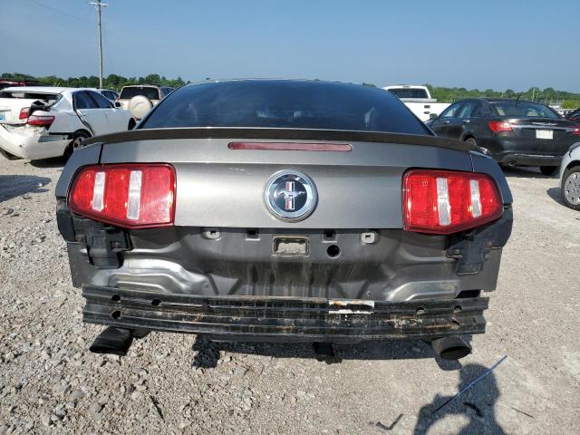 1ZVBP8AM7B5105853 - 2011 FORD MUST GRAY photo 6