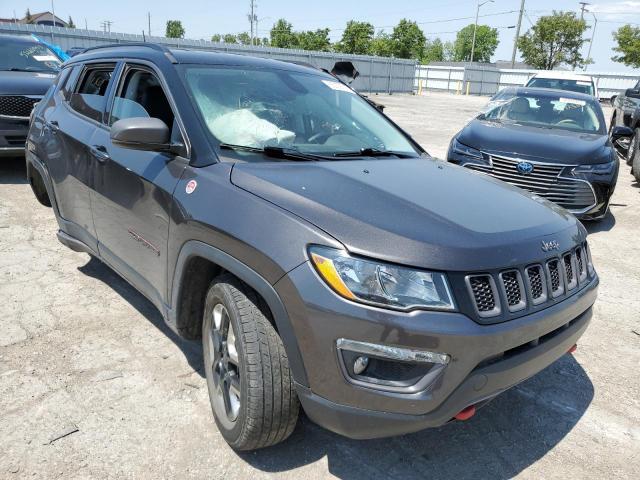 3C4NJDDB3JT328989 - 2018 JEEP COMPASS TRAILHAWK CHARCOAL photo 4