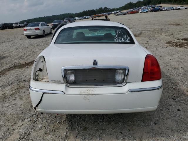 2LNHM82V29X636458 - 2009 LINCOLN TOWN CAR SIGNATURE LIMITED WHITE photo 6