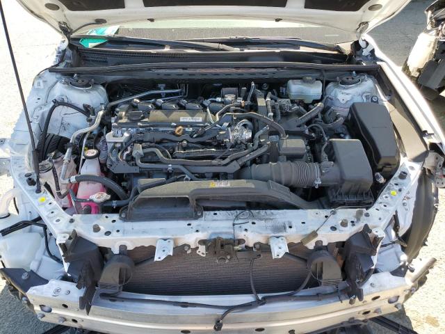 4T1T31AK6PU050975 - 2023 TOYOTA CAMRY SE NIGHT SHADE WHITE photo 11