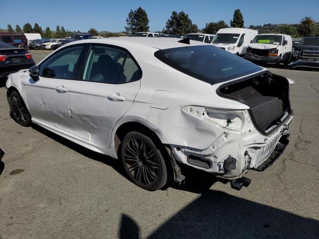 4T1T31AK6PU050975 - 2023 TOYOTA CAMRY SE NIGHT SHADE WHITE photo 2