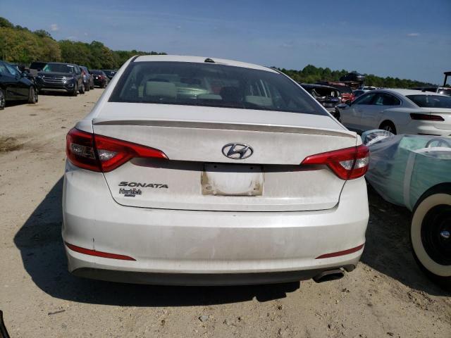 5NPE24AF1FH221192 - 2015 HYUNDAI SONATA SE WHITE photo 6