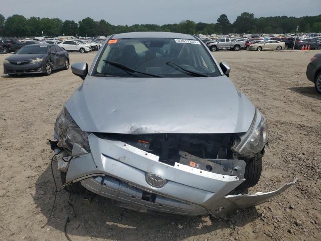 3MYDLBYV3JY315095 - 2018 TOYOTA YARIS IA 银色 照片 5