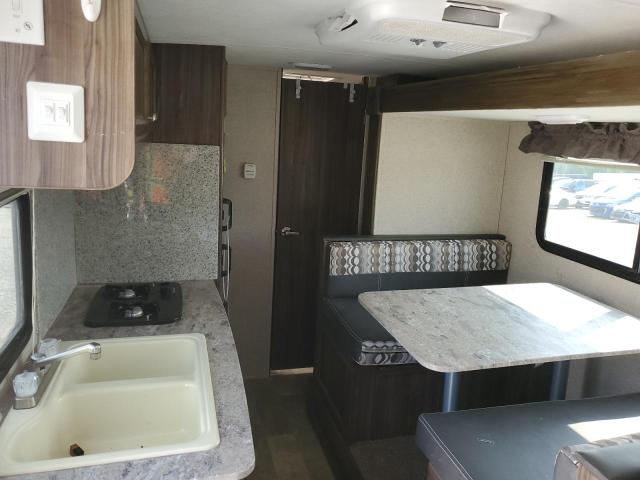 5ZT2CXHC2JL003312 - 2018 COACH TRAILER TWO TONE photo 6