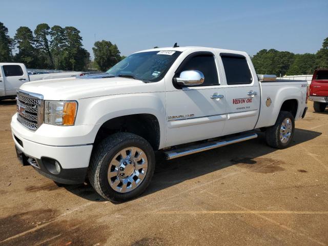 1GT125CG9BF102854 - 2011 GMC SIERRA K2500 DENALI WHITE photo 1