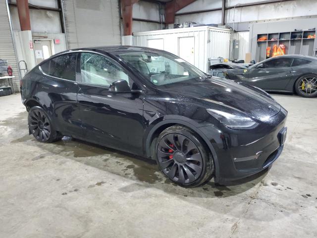 5YJYGDEF4MF267295 - 2021 TESLA MODEL Y BLACK photo 4