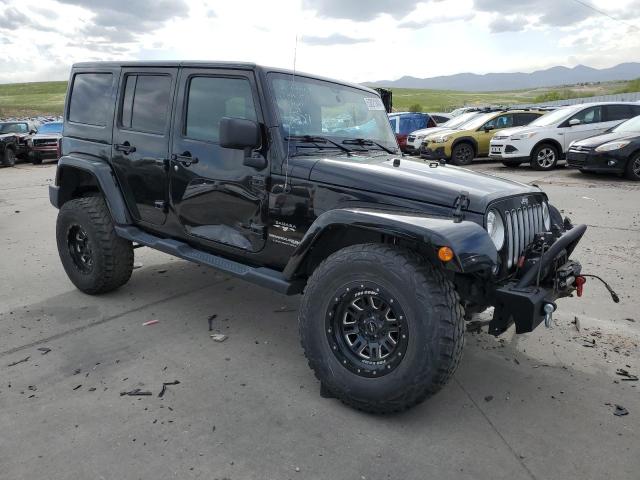 1C4BJWEG9JL918845 - 2018 JEEP WRANGLER U SAHARA BLACK photo 4