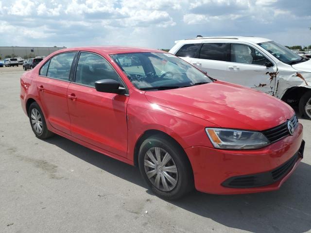 3VW1K7AJ3DM253408 - 2013 VOLKSWAGEN JETTA BASE 红色 照片 4