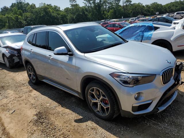 WBXHU7C37J5H39625 - 2018 BMW X1 SDRIVE28I SILVER photo 4