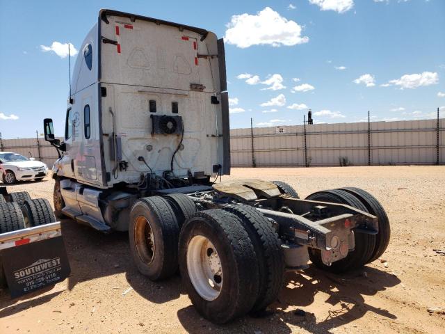 1FUJGLDRXCSBU3519 - 2012 FREIGHTLINER CASCADIA 1 WHITE photo 3