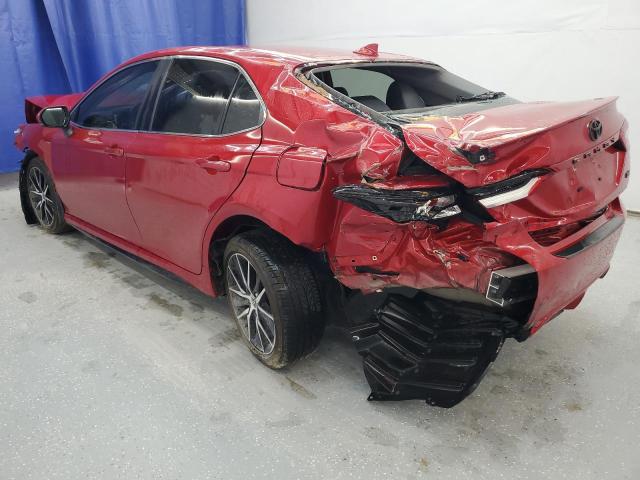 4T1G11AK7PU117168 - 2023 TOYOTA CAMRY SE NIGHT SHADE RED photo 2