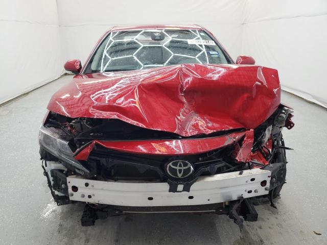 4T1G11AK7PU117168 - 2023 TOYOTA CAMRY SE NIGHT SHADE RED photo 5