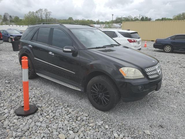 4JGBB22E58A385113 - 2008 MERCEDES-BENZ ML 320 CDI BLACK photo 4