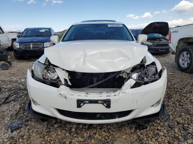 JTHBE262762005934 - 2006 LEXUS IS 350 WHITE photo 5