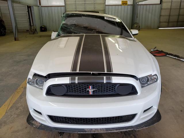 1ZVBP8CU9D5253664 - 2013 FORD MUSTANG BOSS 302 WHITE photo 5