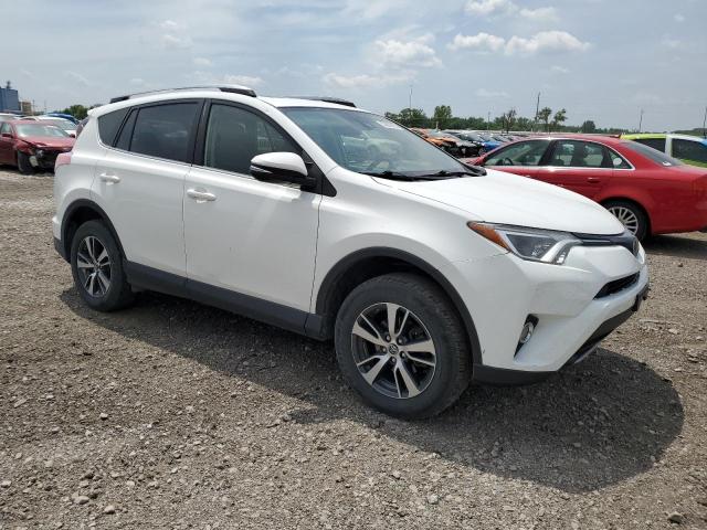 JTMRFREV0JJ194765 - 2018 TOYOTA RAV4 ADVENTURE WHITE photo 4