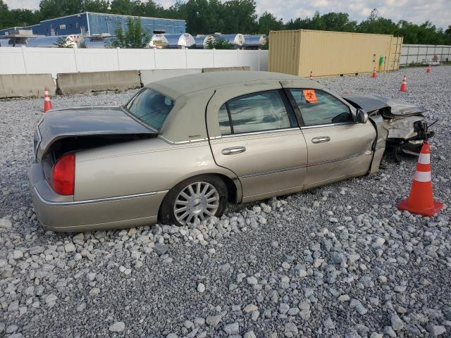 1LNHM81W04Y621055 - 2004 LINCOLN TOWN CAR EXECUTIVE TAN photo 3