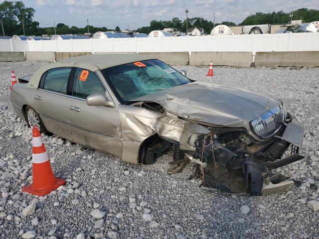 1LNHM81W04Y621055 - 2004 LINCOLN TOWN CAR EXECUTIVE TAN photo 4