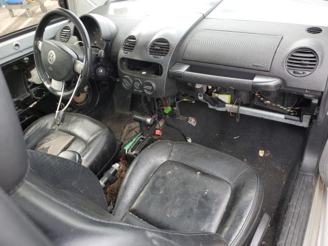 3VWDD21C0YM482825 - 2000 VOLKSWAGEN NEW BEETLE GLX 银色 照片 8