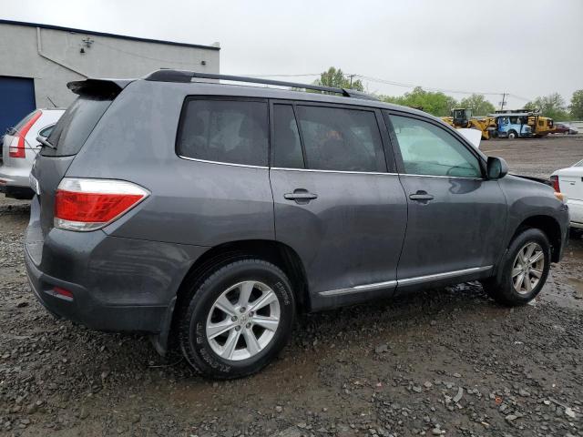 5TDBK3EH8BS088430 - 2011 TOYOTA HIGHLANDER BASE GRAY photo 3