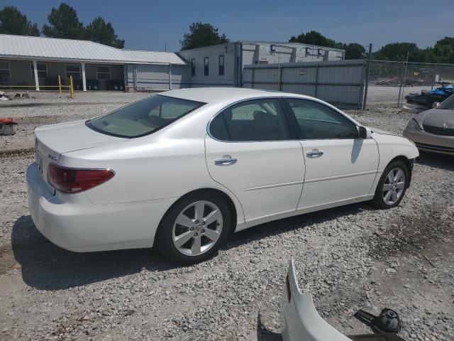 JTHBA30G255131489 - 2005 LEXUS ES 330 WHITE photo 3