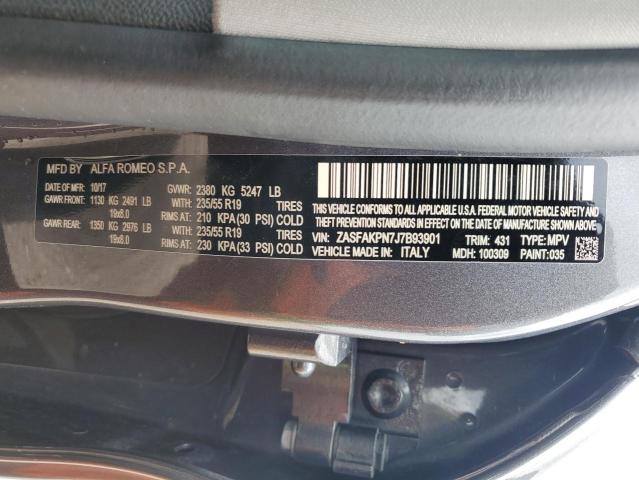 ZASFAKPN7J7B93901 - 2018 ALFA ROMEO STELVIO SPORT Grau Foto 13