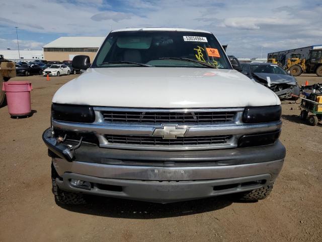 3GNGK26U6YG224595 - 2000 CHEVROLET SUBURBAN K2500 WHITE photo 5