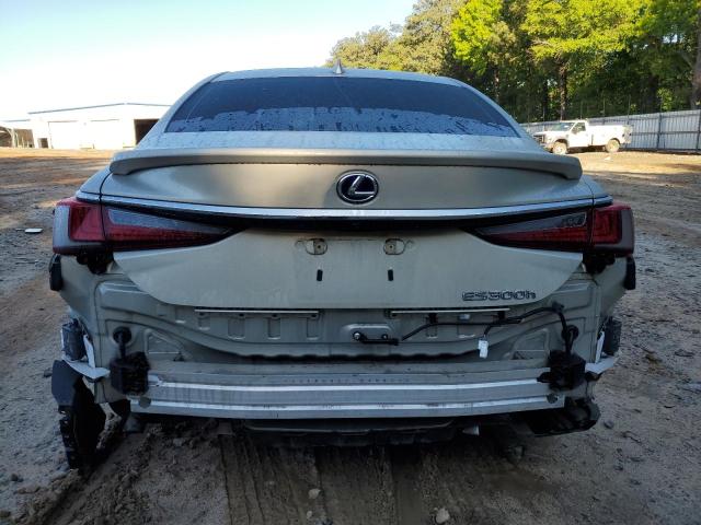 58AD21B1XLU011533 - 2020 LEXUS ES 300H GRAY photo 6