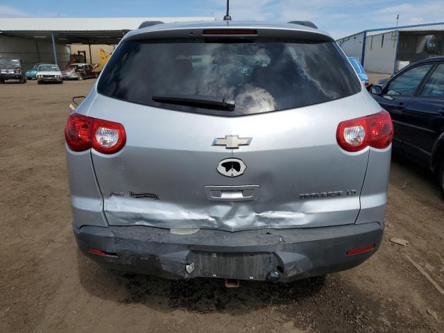 1GNKVFED8CJ194064 - 2012 CHEVROLET TRAVERSE LS SILVER photo 6