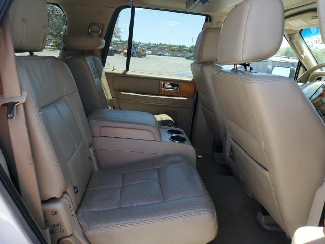 5LMFU27578LJ17122 - 2008 LINCOLN NAVIGATOR WHITE photo 11