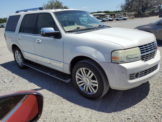 5LMFU27578LJ17122 - 2008 LINCOLN NAVIGATOR WHITE photo 4