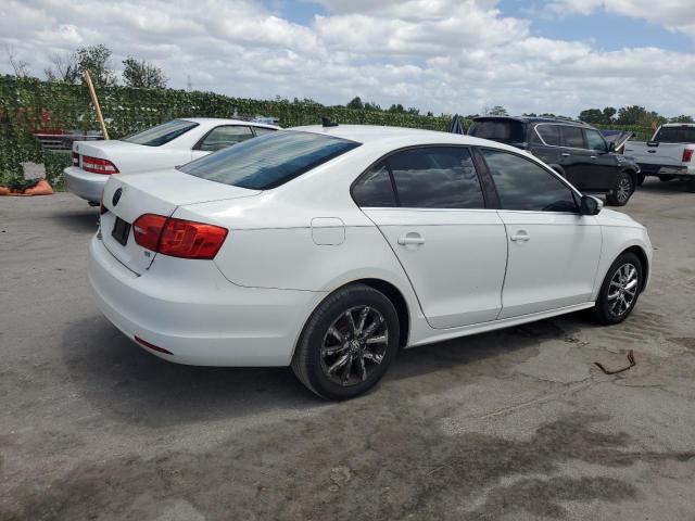 3VWD17AJ8EM421545 - 2014 VOLKSWAGEN JETTA SE WHITE photo 3